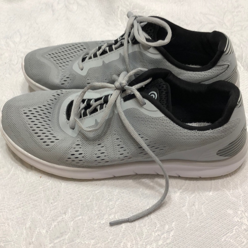 Champion men’s gray athletic shoes size 10 - Picture 4 of 6